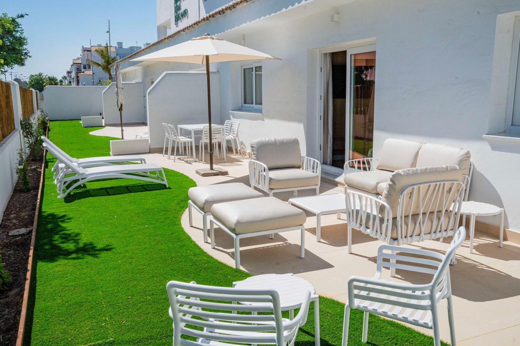 Punta Candor Suites Rota Exterior photo
