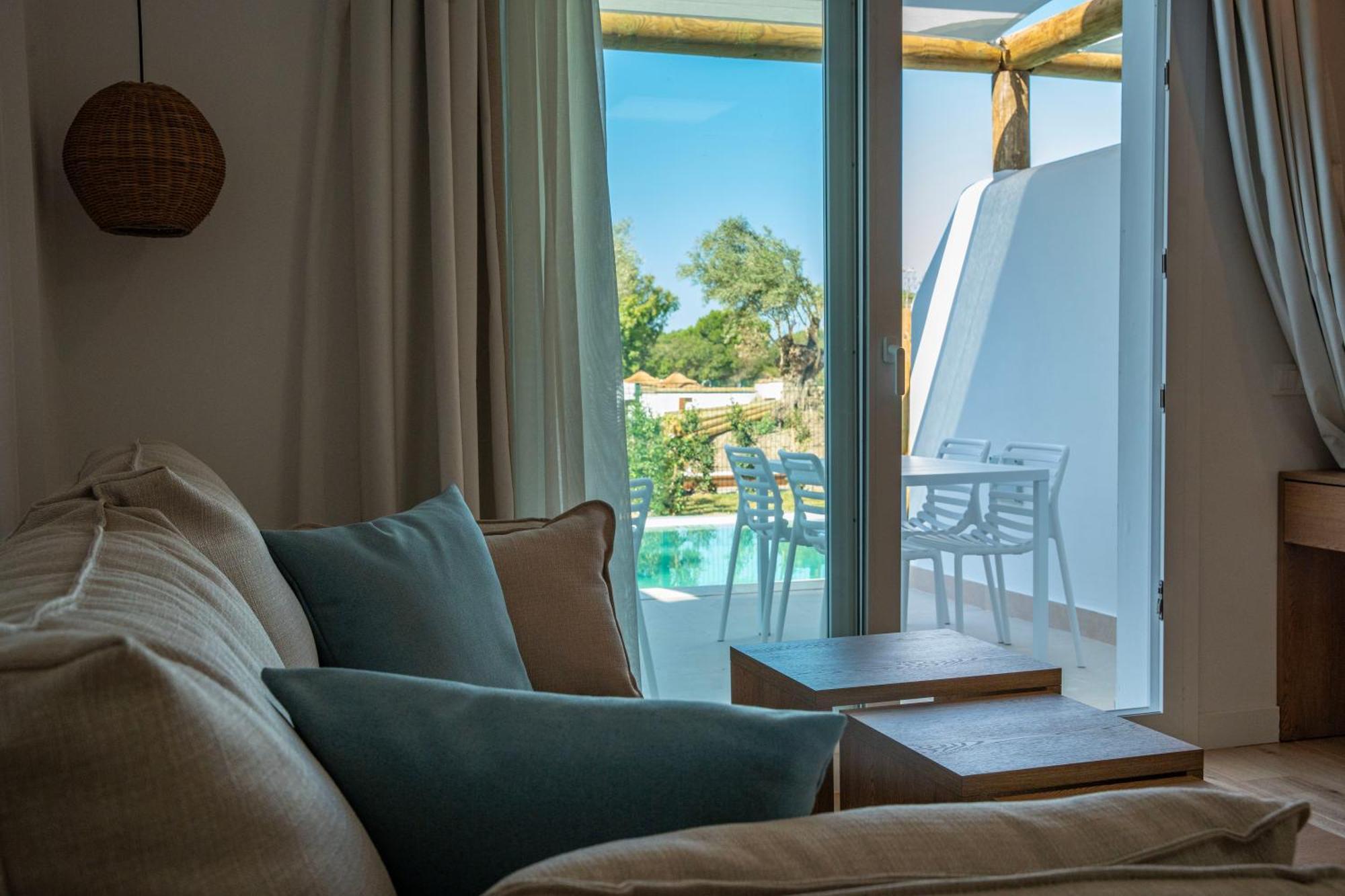 Punta Candor Suites Rota Exterior photo