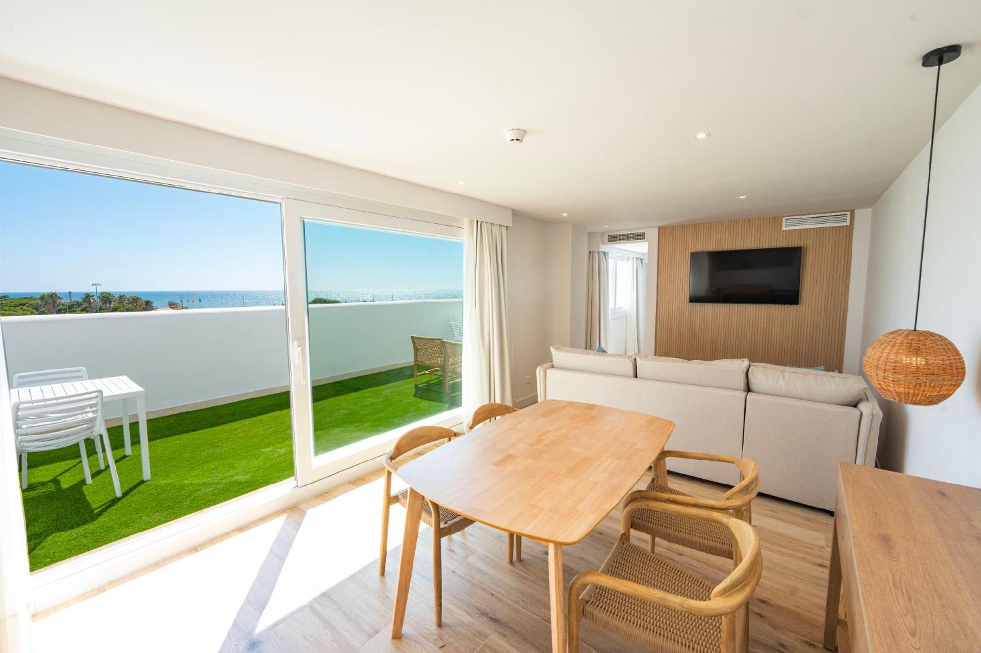 Punta Candor Suites Rota Exterior photo