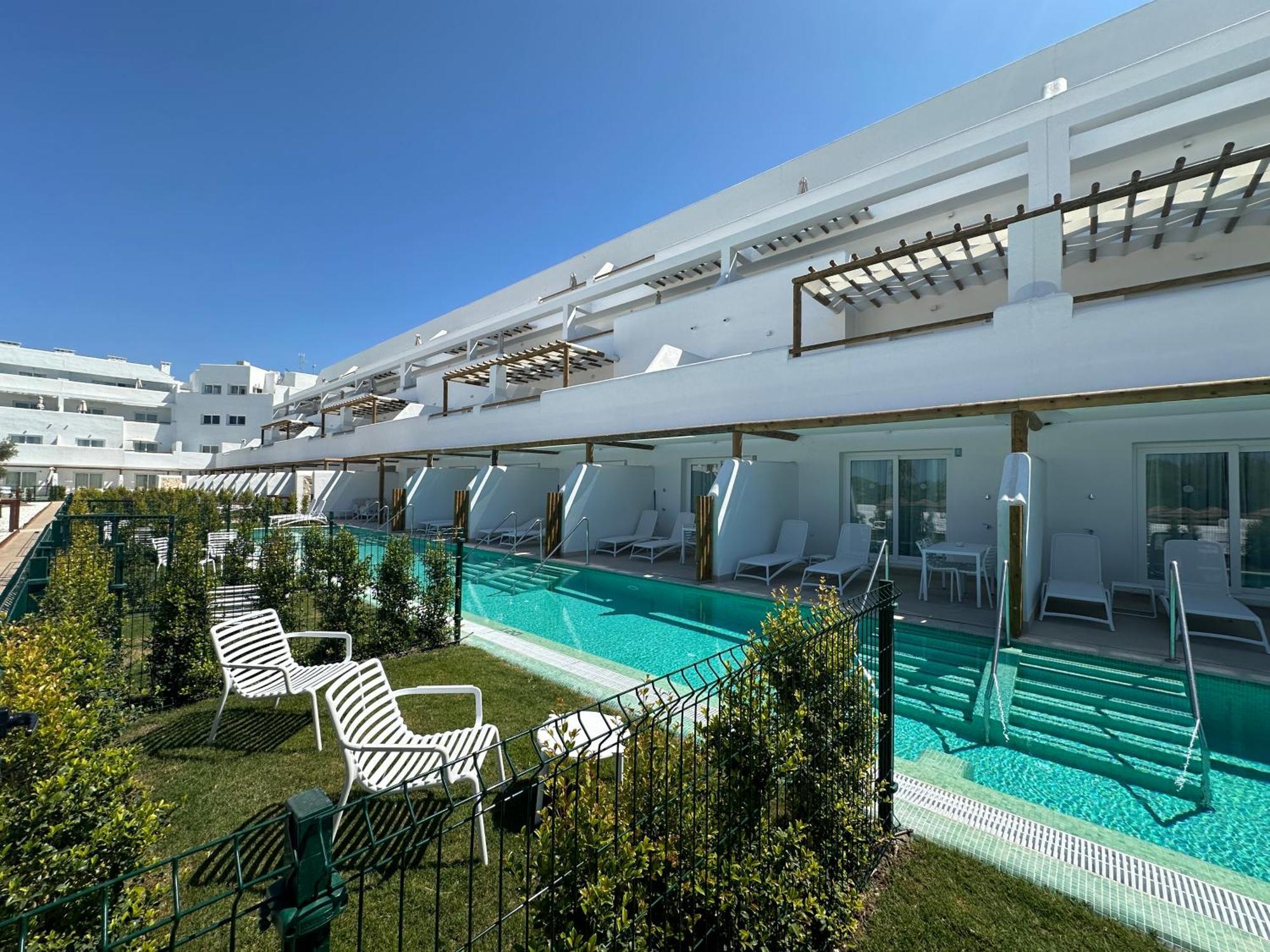 Punta Candor Suites Rota Exterior photo