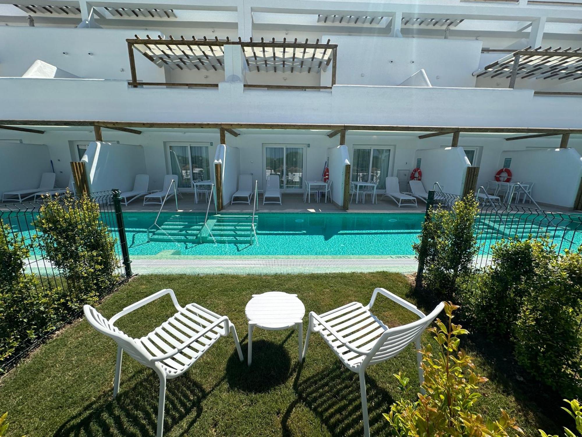 Punta Candor Suites Rota Exterior photo