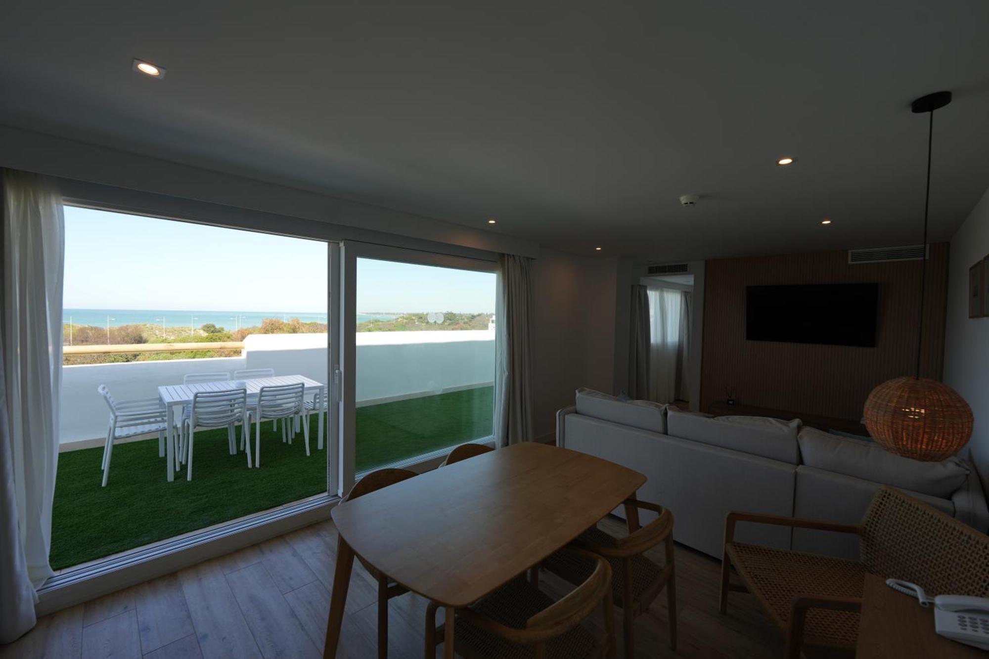 Punta Candor Suites Rota Exterior photo