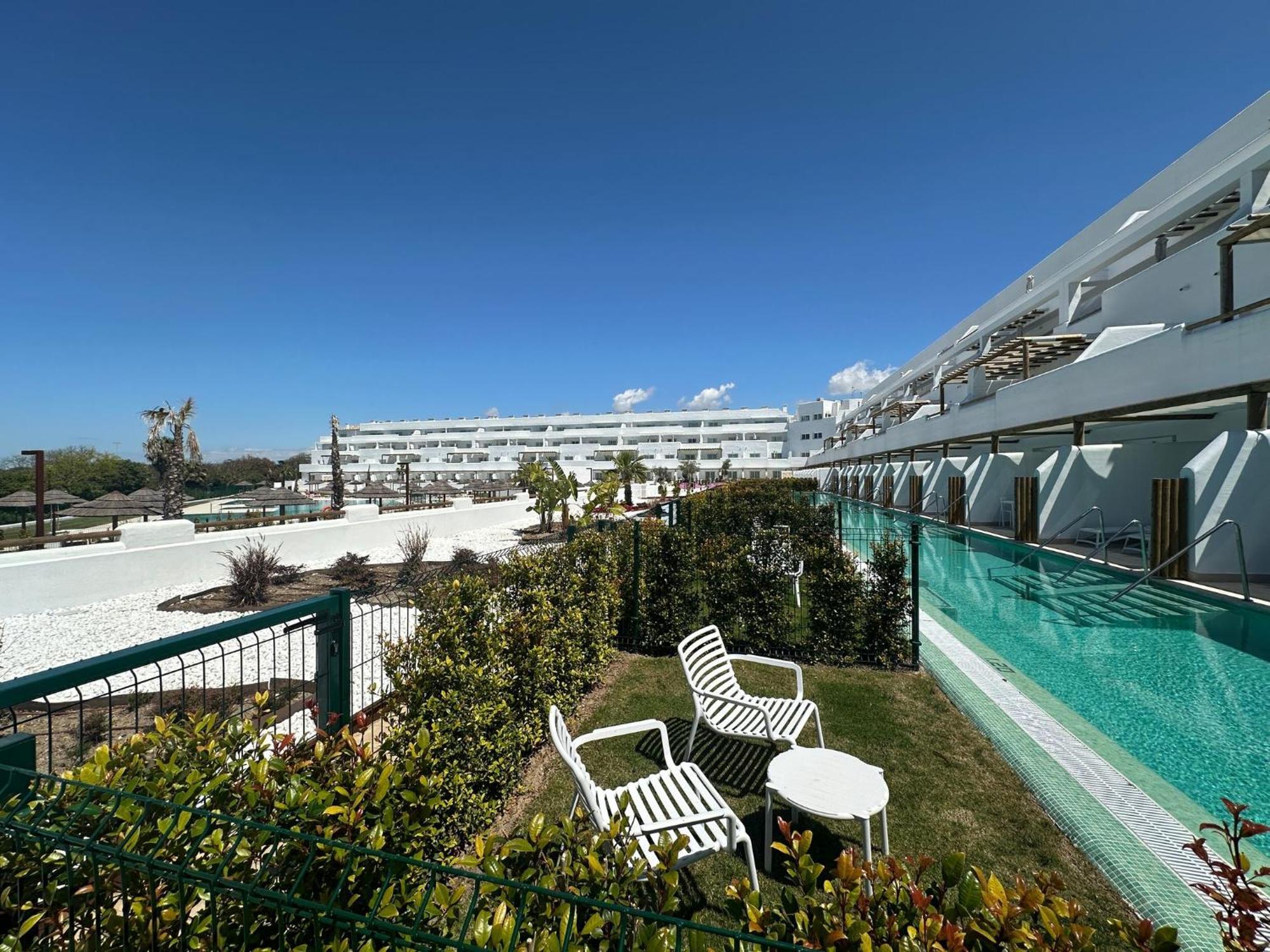 Punta Candor Suites Rota Exterior photo